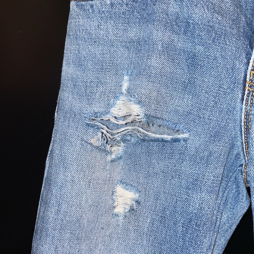 Gap Denim Butterfly Patch Girlfriend Jeans - Picture 3 of 7